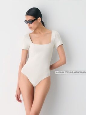 Aritzia Original Contour Manner Bodysuit - Matte Pearl